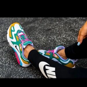 Nike Air Max 200 Mystic Green Size 6